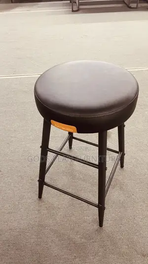 Bar Stool ( Rg 002)