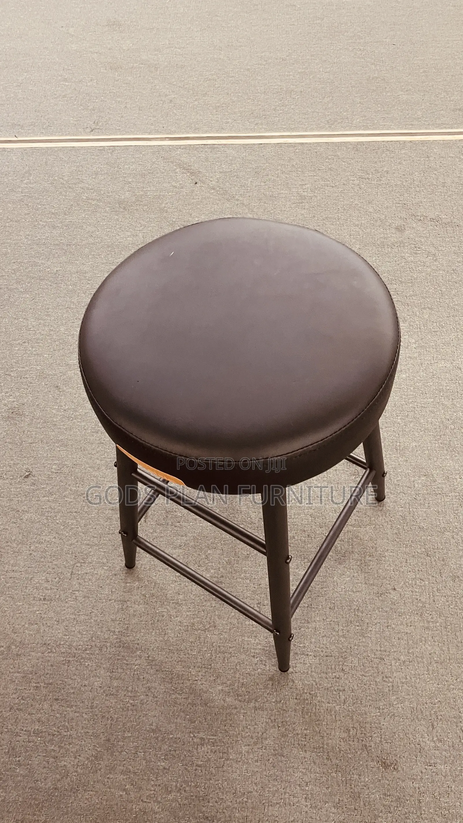 Bar Stool ( Rg 002)