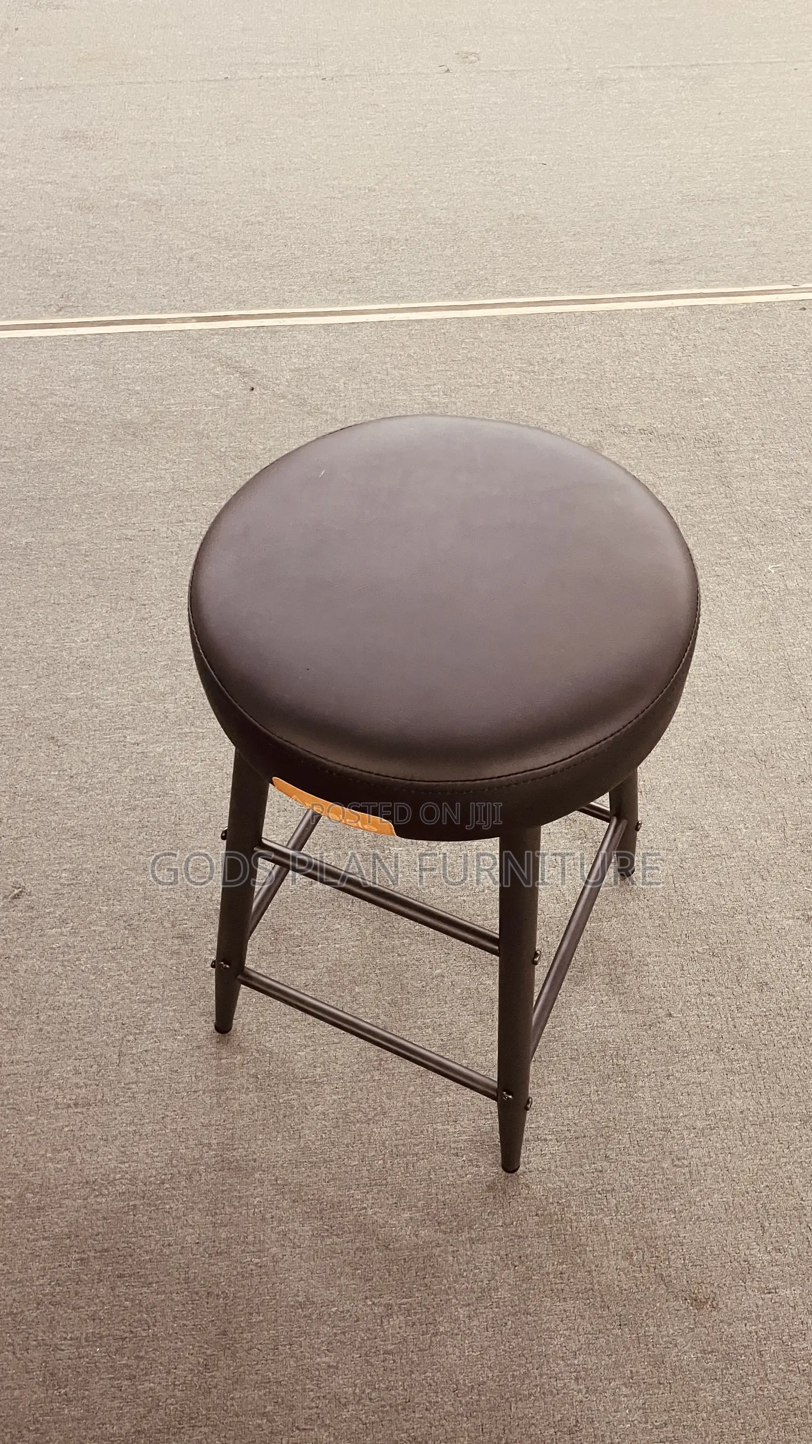 Bar Stool ( Rg 002)