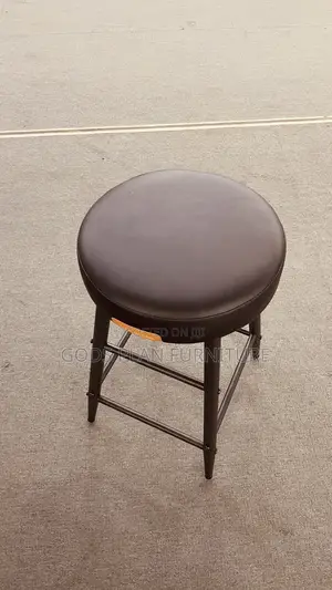 Bar Stool ( Rg 002)