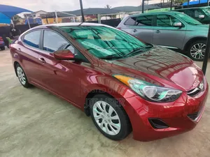 Hyundai Elantra SE Coupe FWD (1.8L 4cyl 6A) 2013 Red