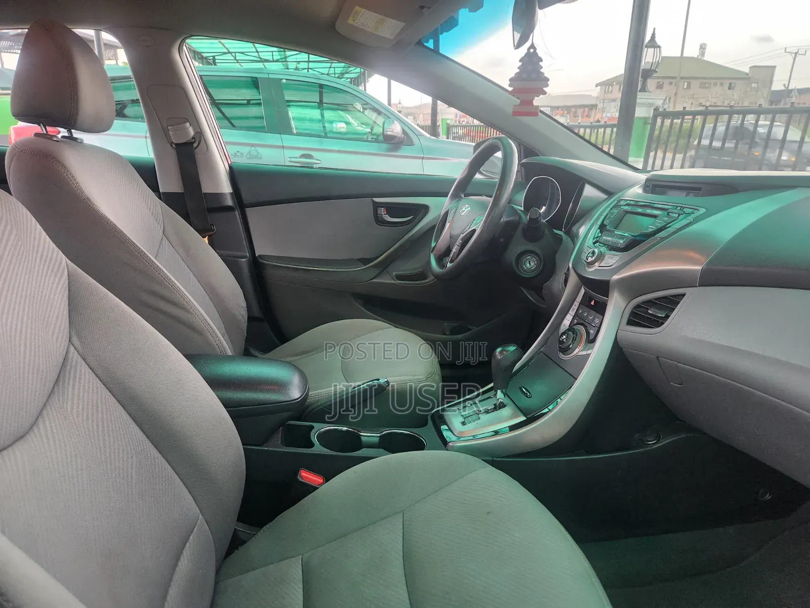 Hyundai Elantra SE Coupe FWD (1.8L 4cyl 6A) 2013 Red