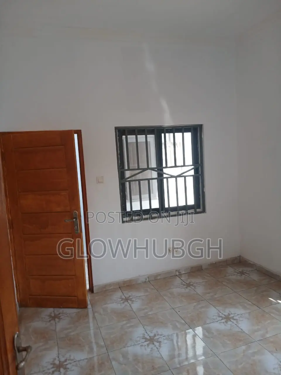 Mini Flat in Comm 25, Community 25 for rent