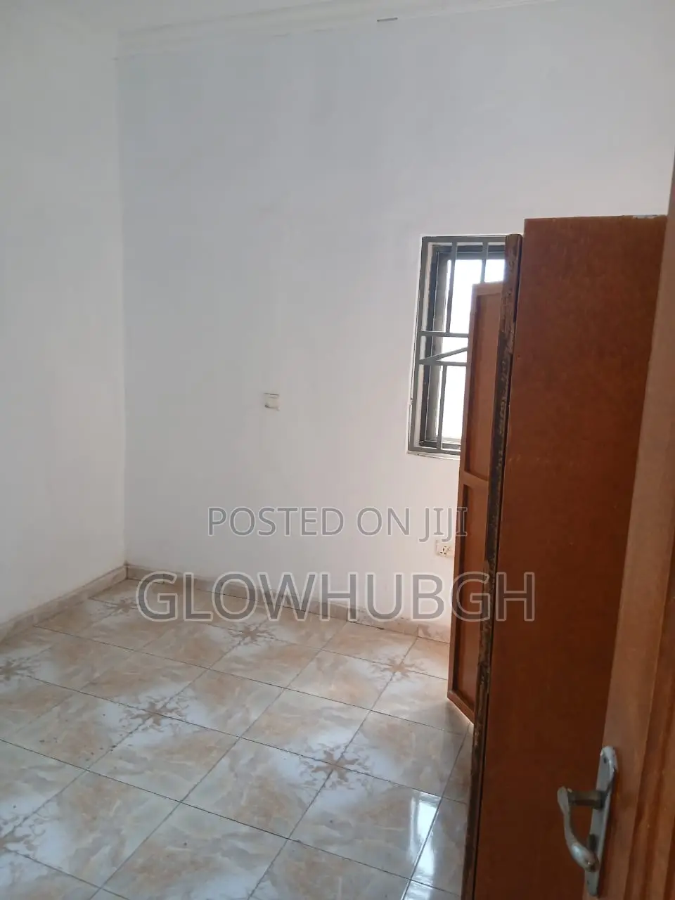 Mini Flat in Comm 25, Community 25 for rent