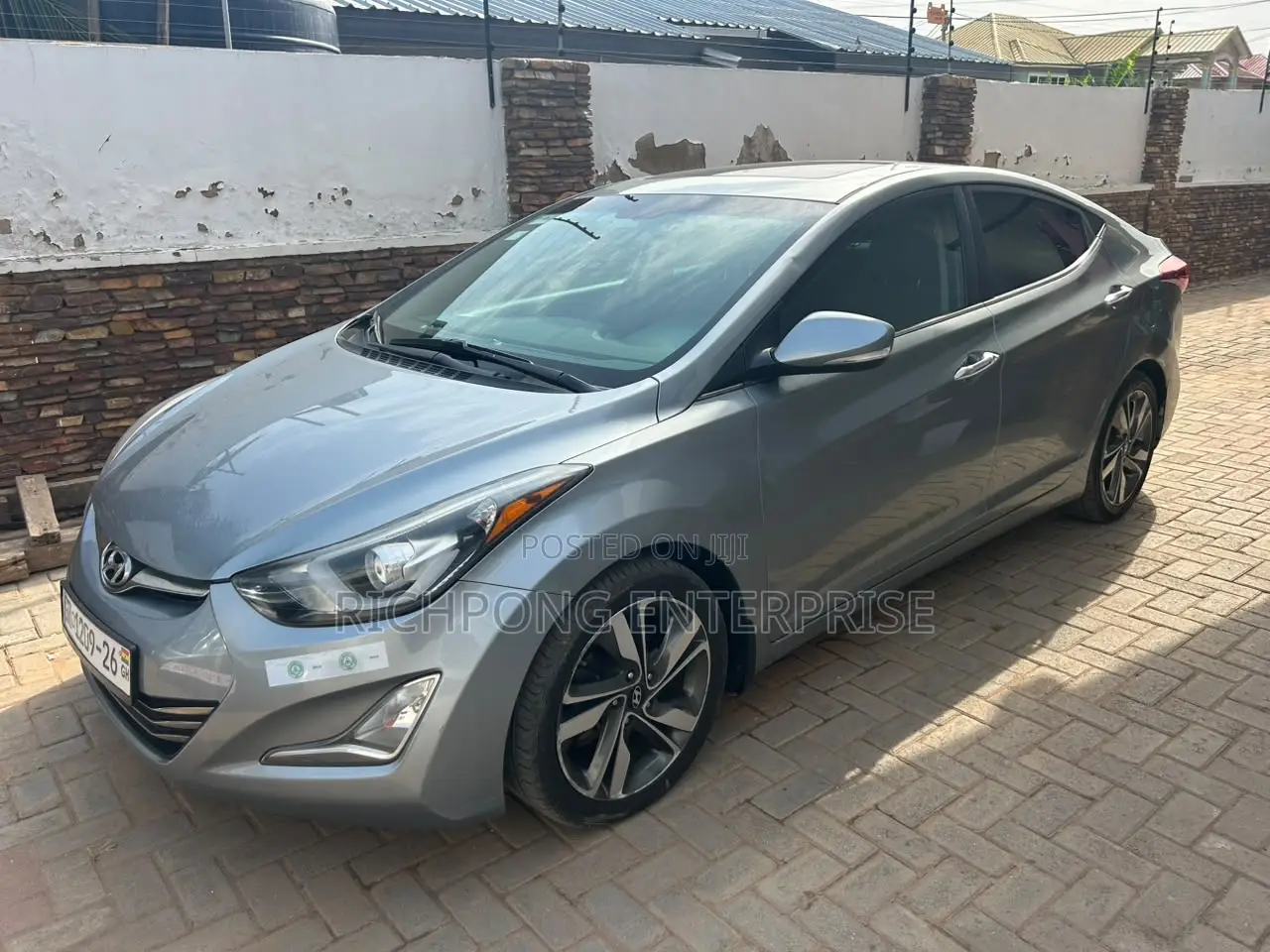 Hyundai Elantra Limited Sedan FWD (1.8L 4cyl 6A) 2016 Gray
