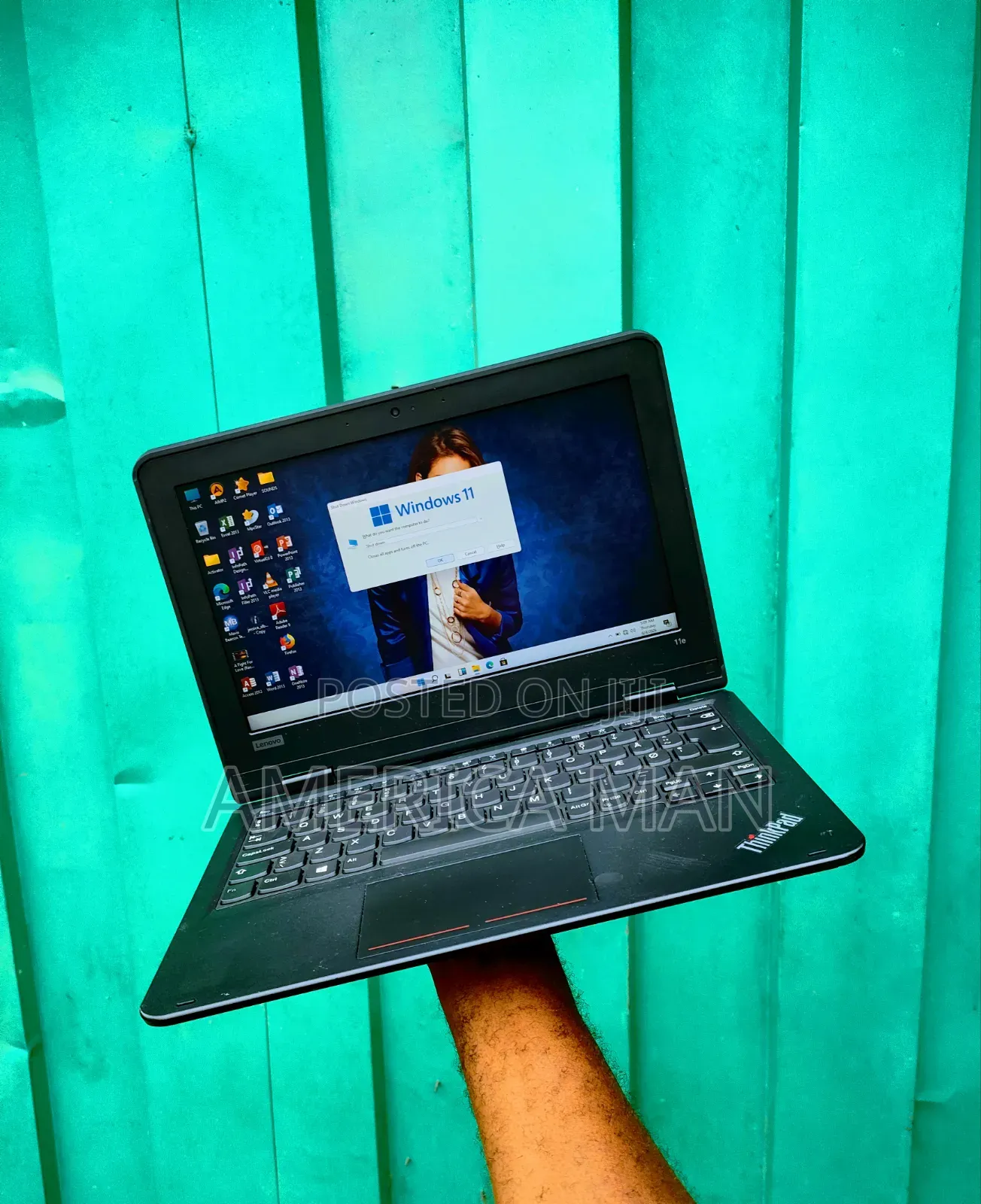 New Laptop Lenovo IdeaPad Yoga 11 4GB Intel Core i3 SSD 128GB