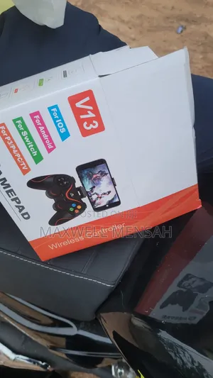 V13 Wireless Gamepad