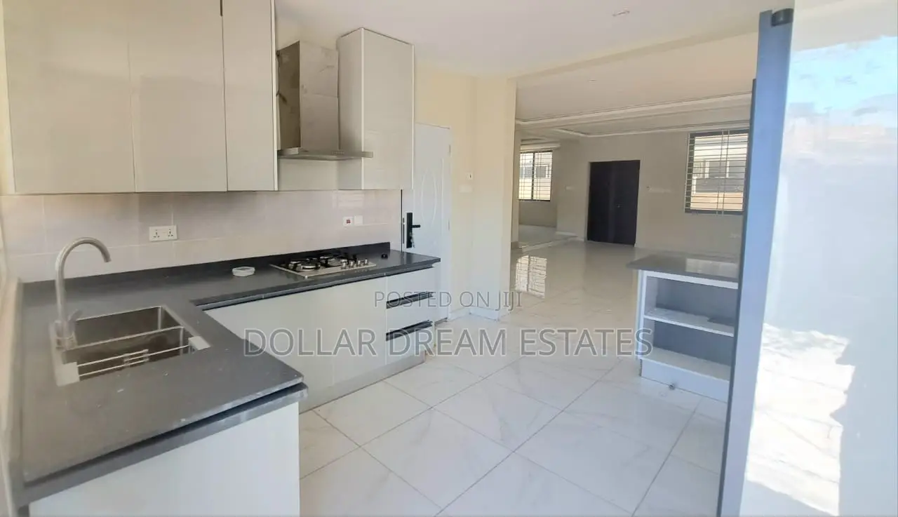 4bdrm House in Adjiriganor for rent