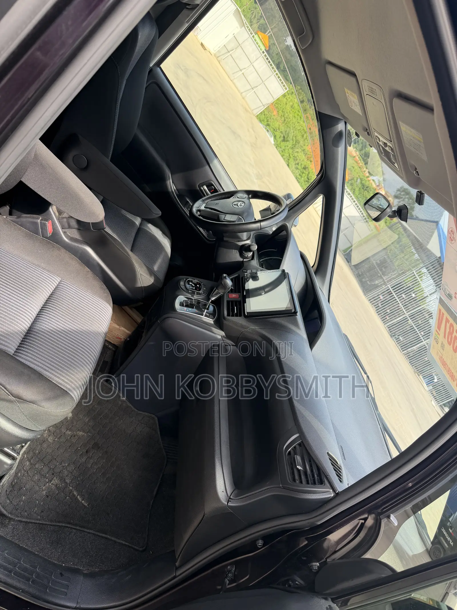 Toyota Voxy 2015 Black
