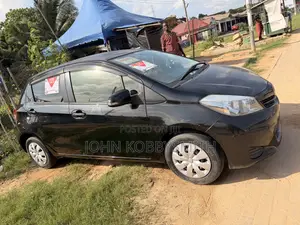 Toyota Vitz 1.0 FWD 3dr 2015 Black