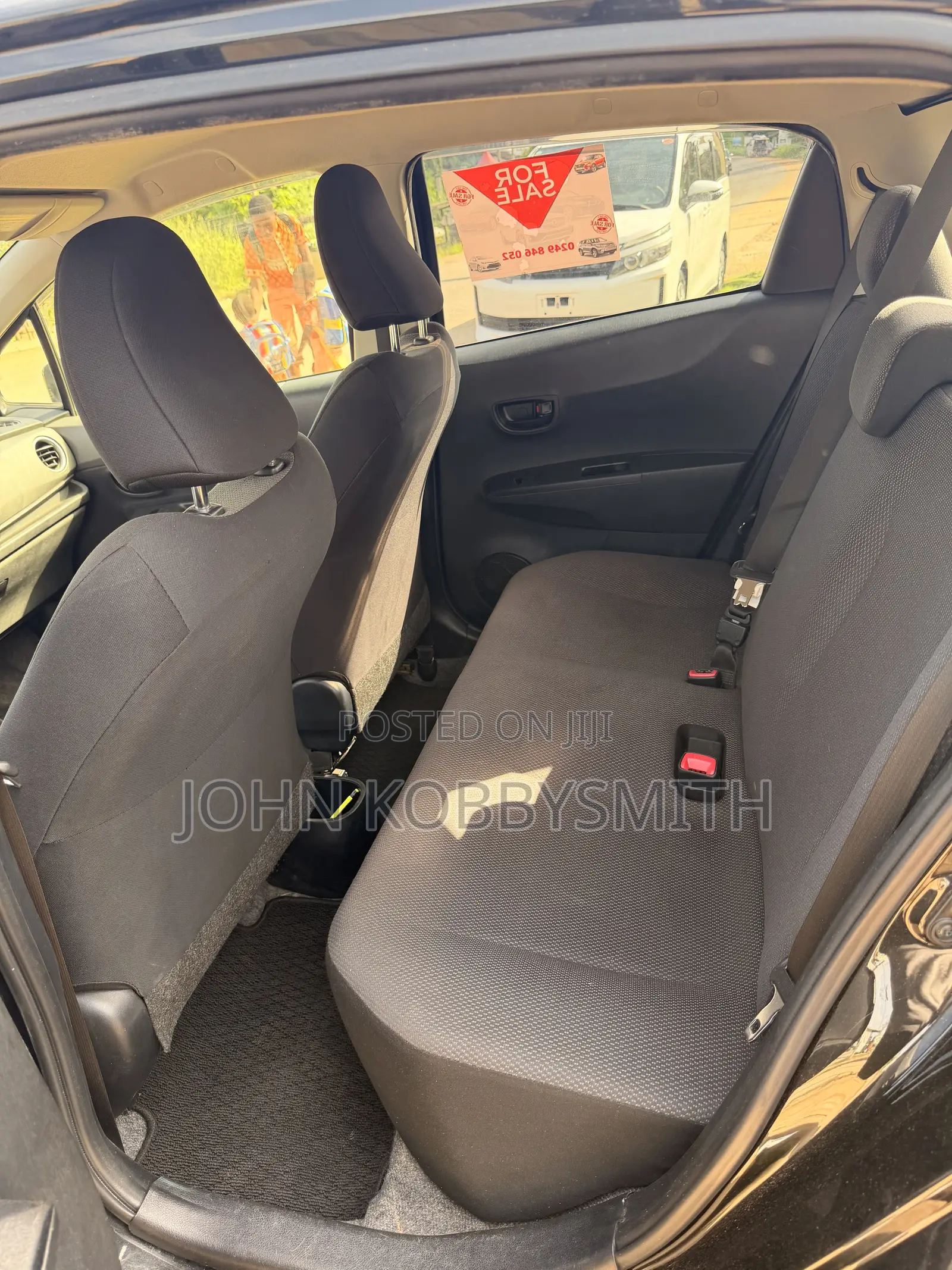 Toyota Vitz 1.0 FWD 3dr 2015 Black