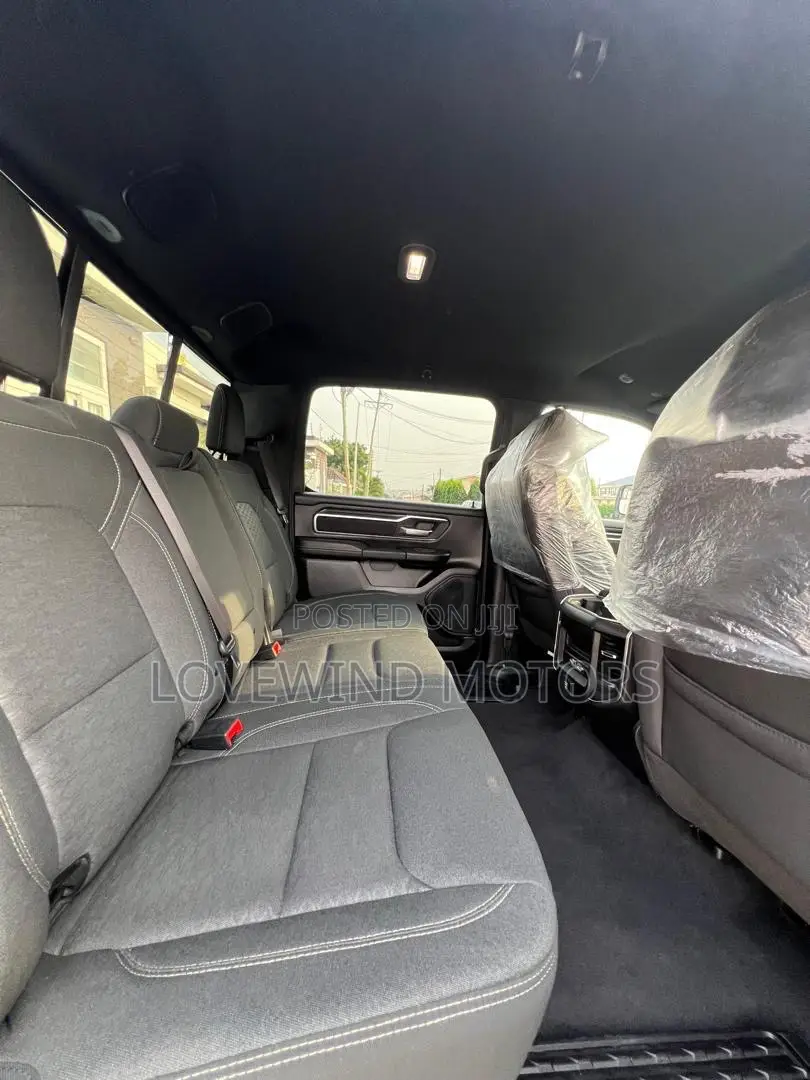 Dodge RAM 2023 White