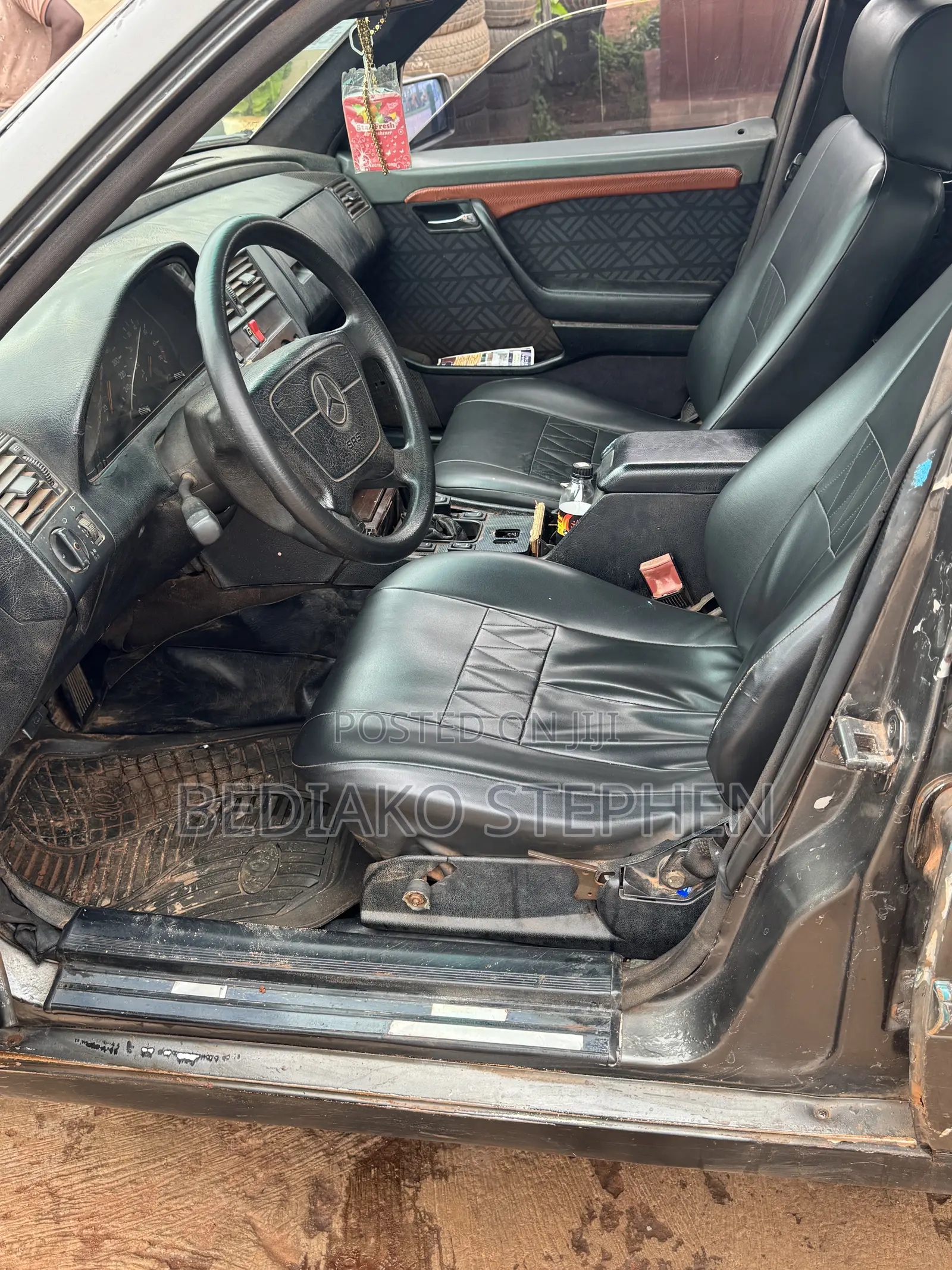 Mercedes-Benz C200 2002 Black