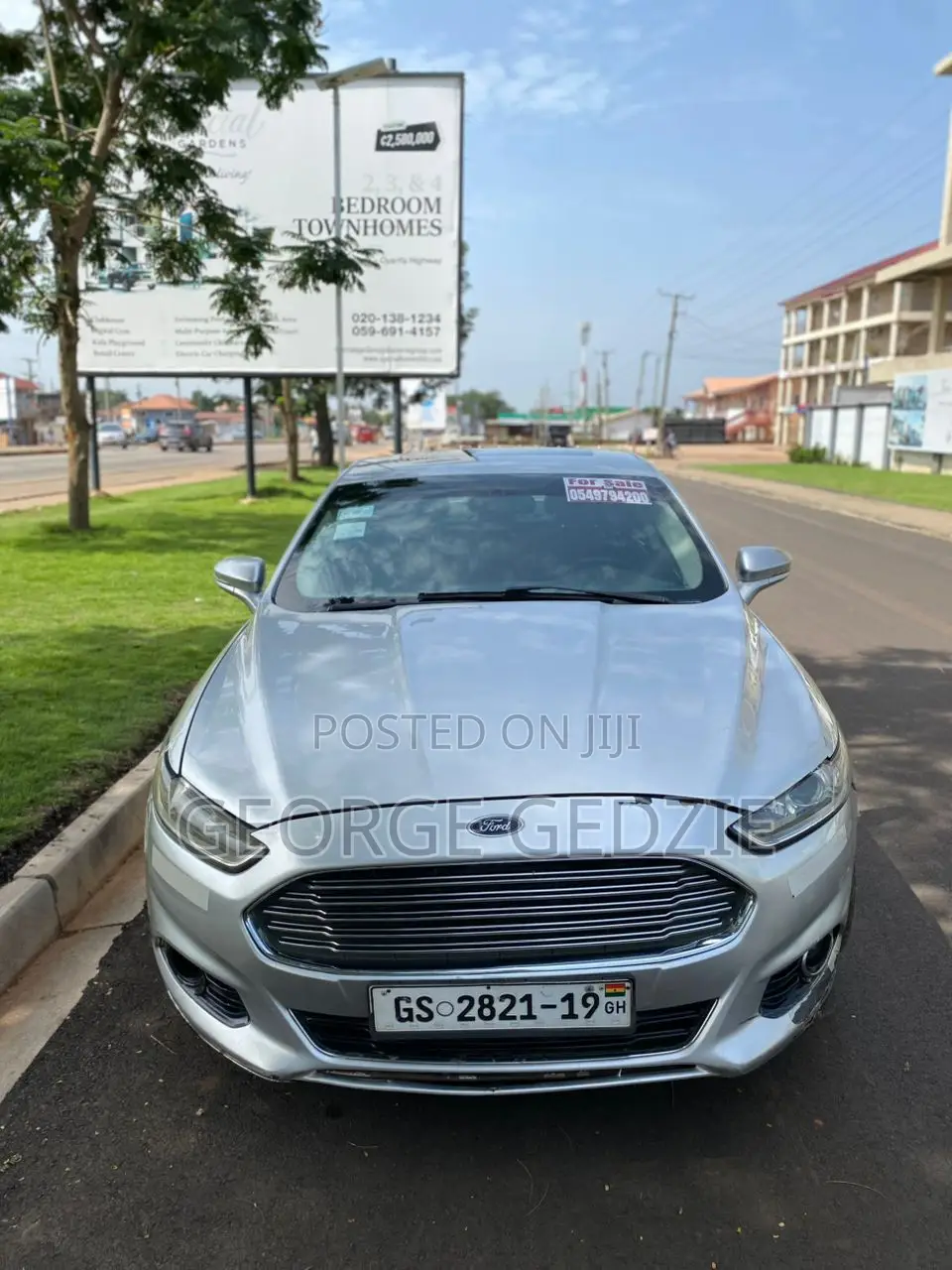 Ford Fusion Titanium 4dr Sedan w/EcoBoost (2.0L 4cyl Turbo 6A) 2015 Silver