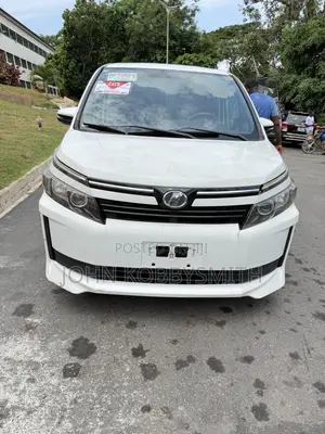 Toyota Voxy 2015 White