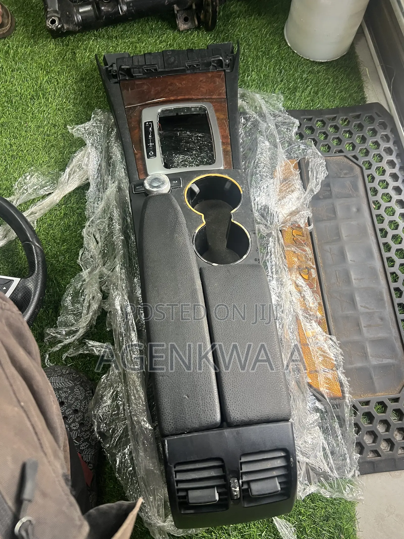 Mercedes Benz C250 Complete Console