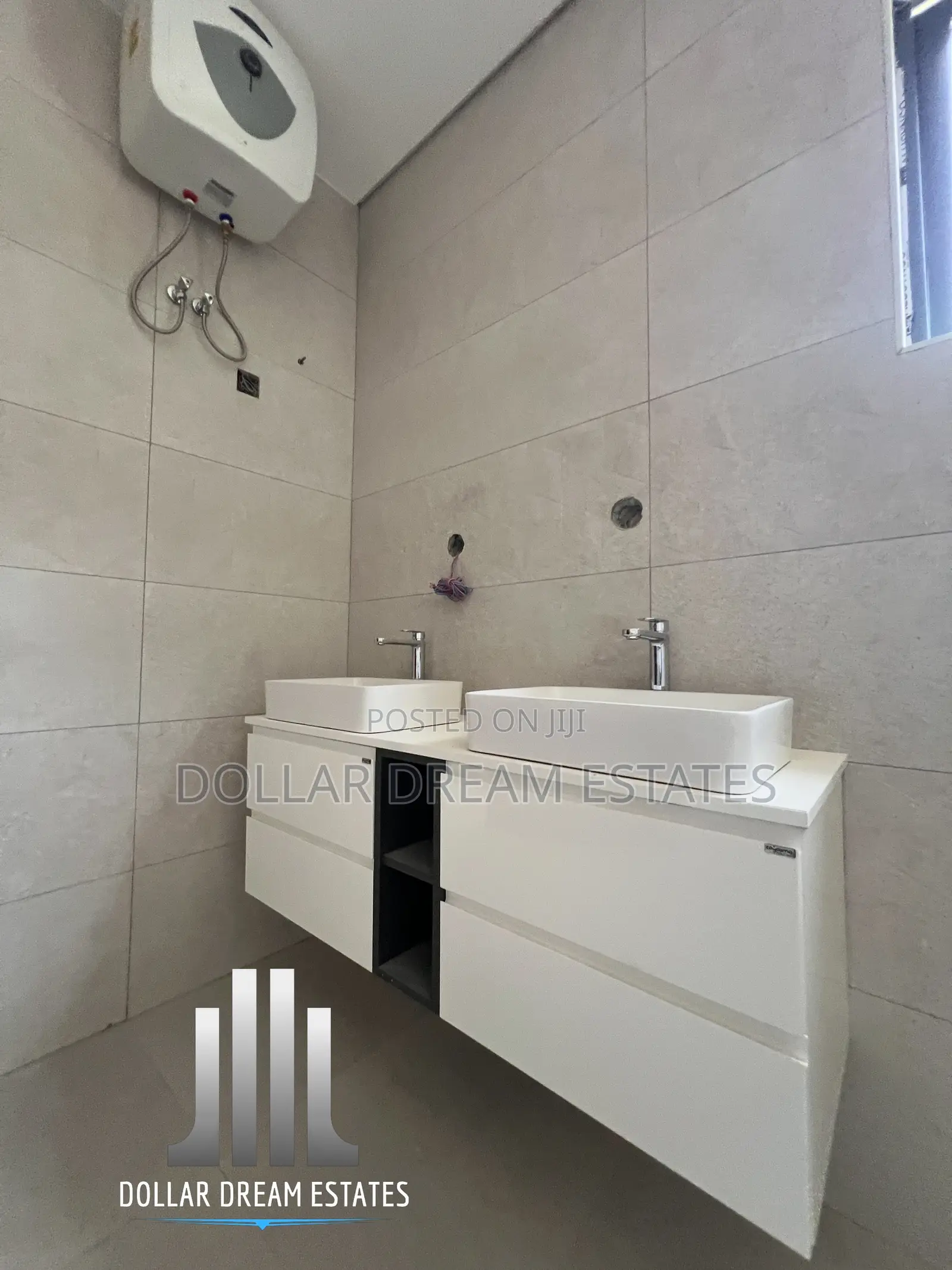 4bdrm House in Adjiriganor for sale
