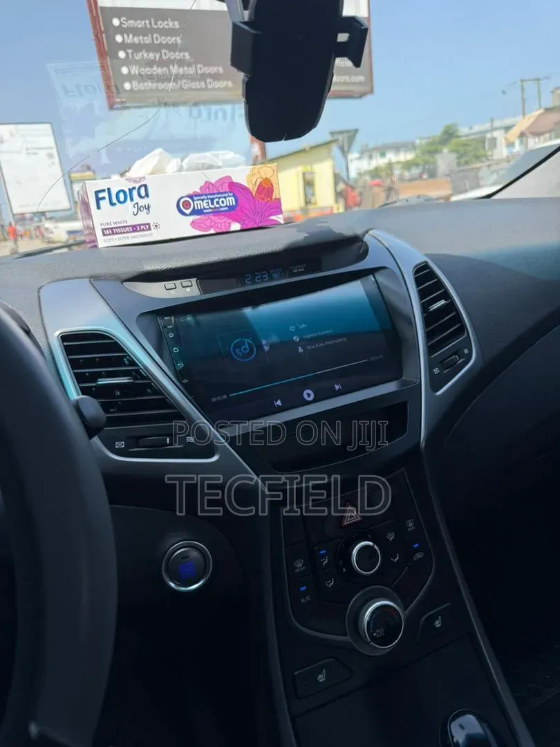 Hyundai Elantra Value Edition Sedan FWD (1.8L 4cyl 6A) 2016 Silver