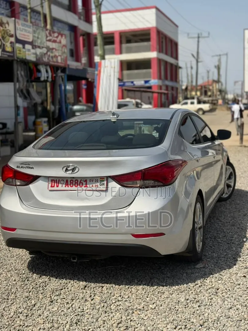 Hyundai Elantra Value Edition Sedan FWD (1.8L 4cyl 6A) 2016 Silver