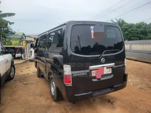 Nissan Caravan (Urvan) 2012 Black