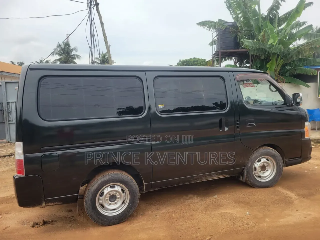 Nissan Caravan (Urvan) 2012 Black