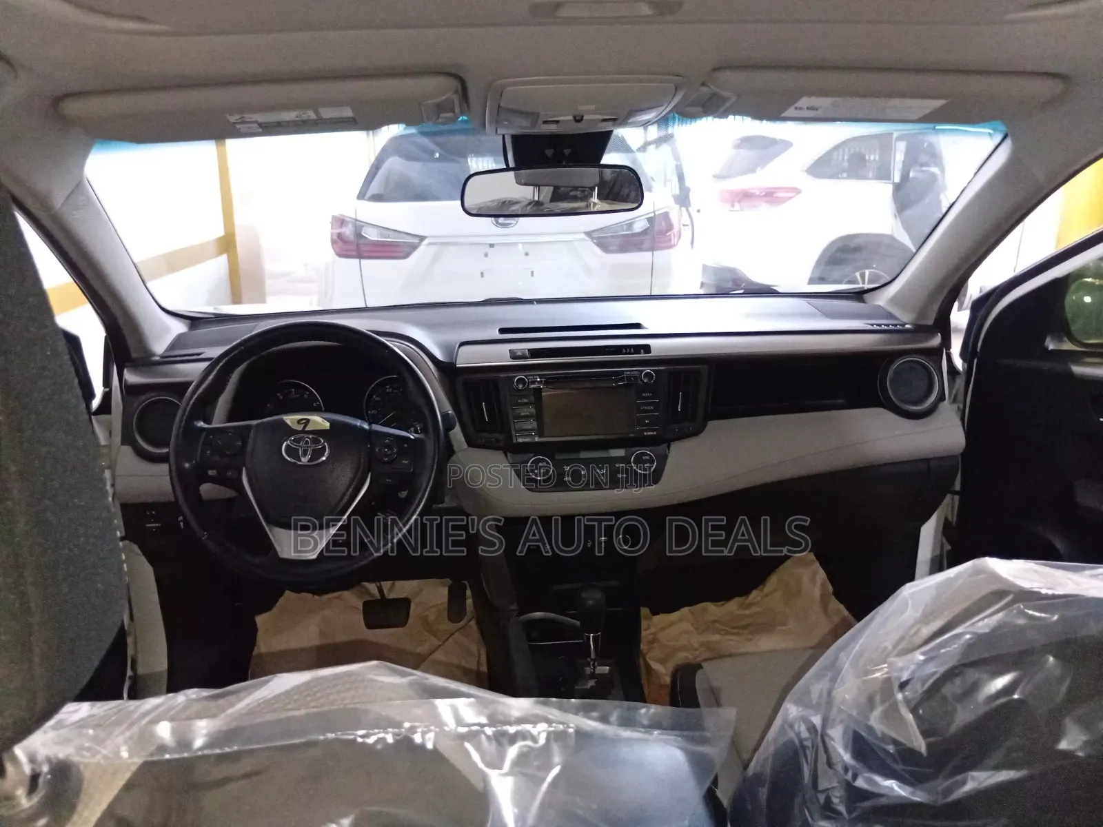 Toyota RAV4 2019 White
