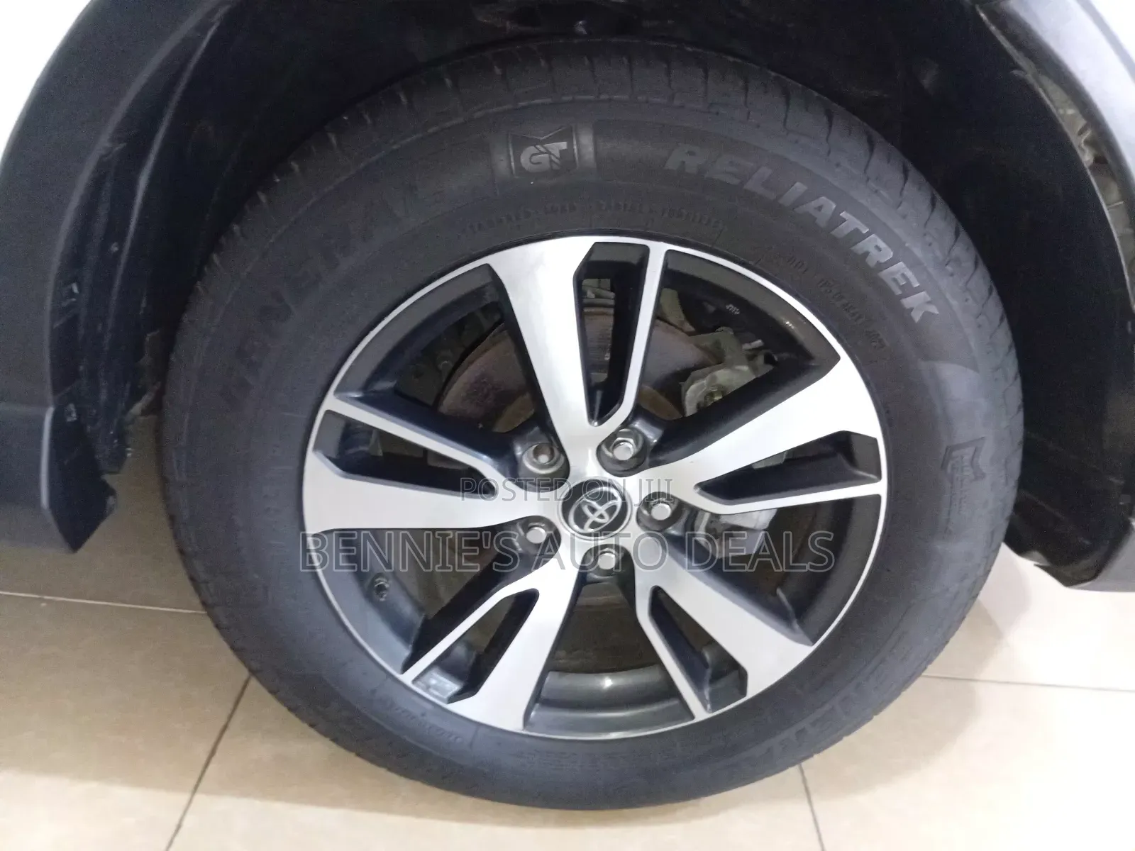 Toyota RAV4 2019 White