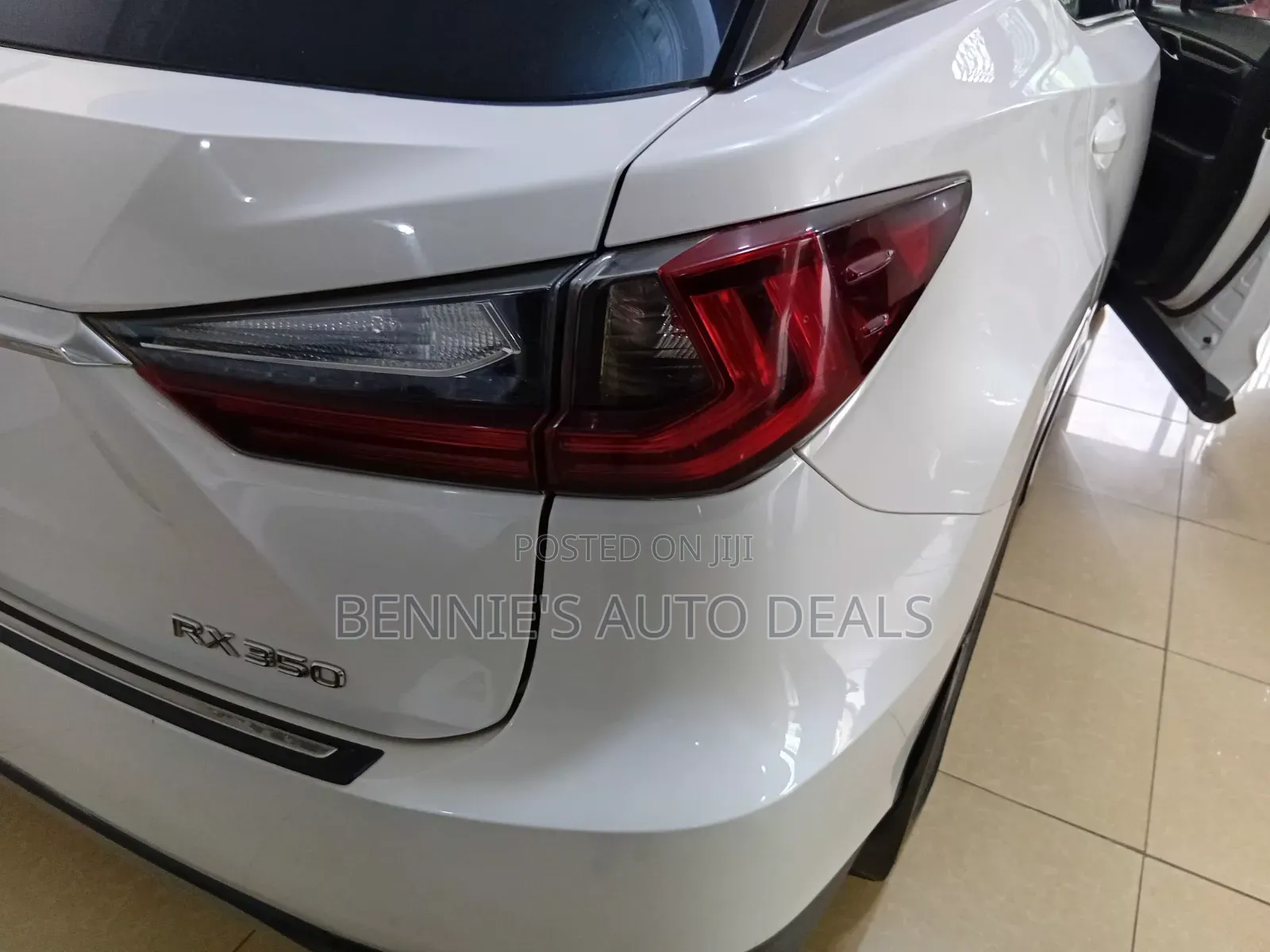 Toyota RAV4 2019 White