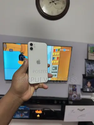 Apple iPhone 11 64 GB White
