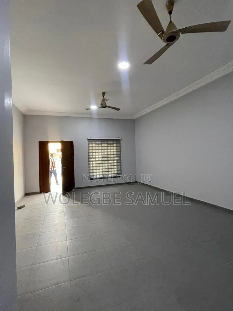 2bdrm Apartment in Lashibi, Sakumono for rent