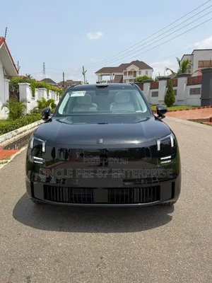 New Lynk & Co 900 2025 Black