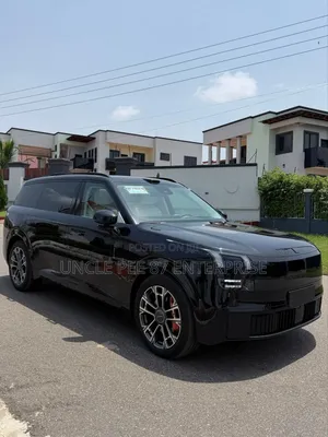New Lynk & Co 900 2025 Black