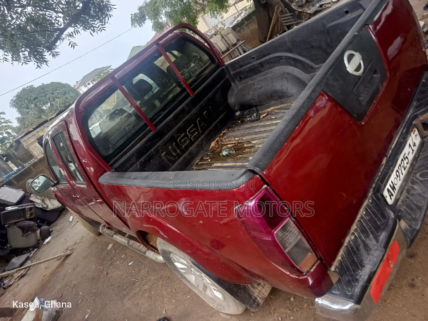 Nissan Navara 2014 Red