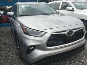 Toyota Highlander XLE 2025 Gray