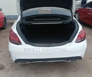 Mercedes-Benz C300 2018 White