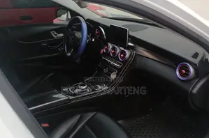 Mercedes-Benz C300 2018 White