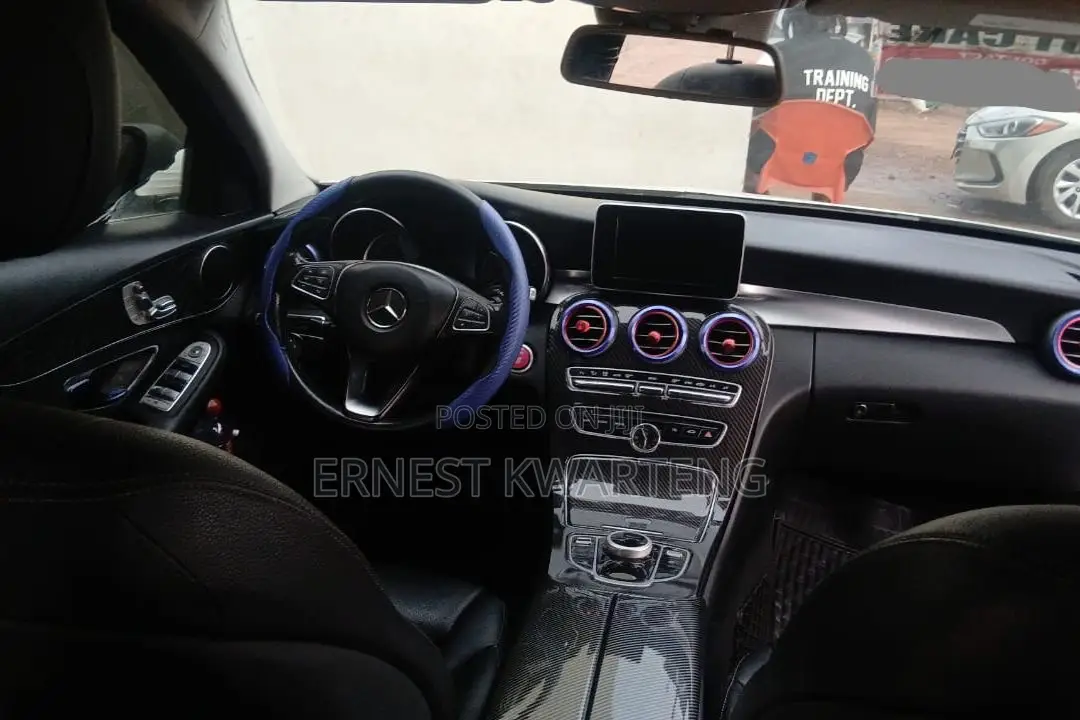 Mercedes-Benz C300 2018 White