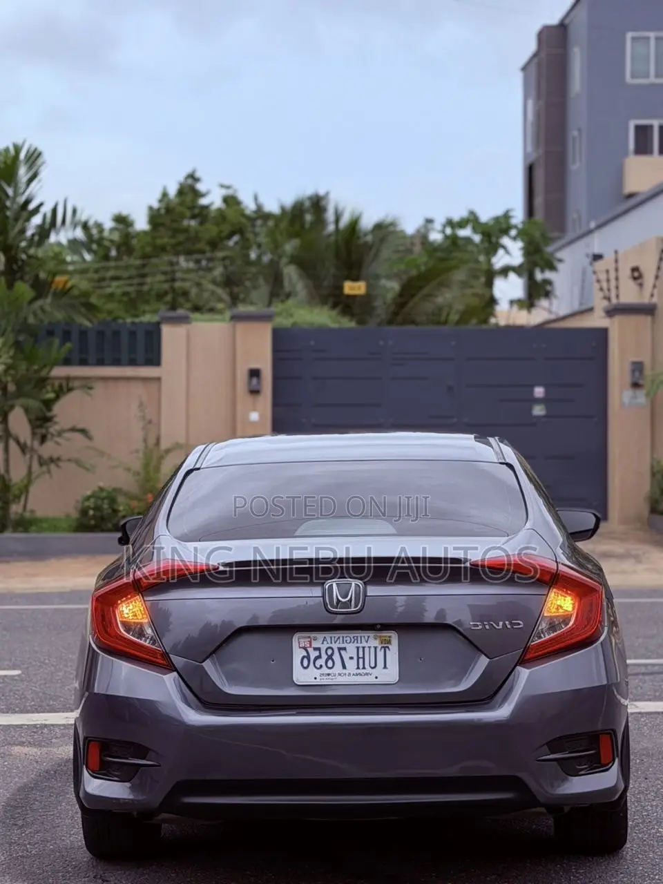 Honda Civic EX-T 4dr Sedan (1.5L 4cyl) 2017 Gray
