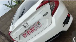 Honda Civic EX Sedan 2018 White