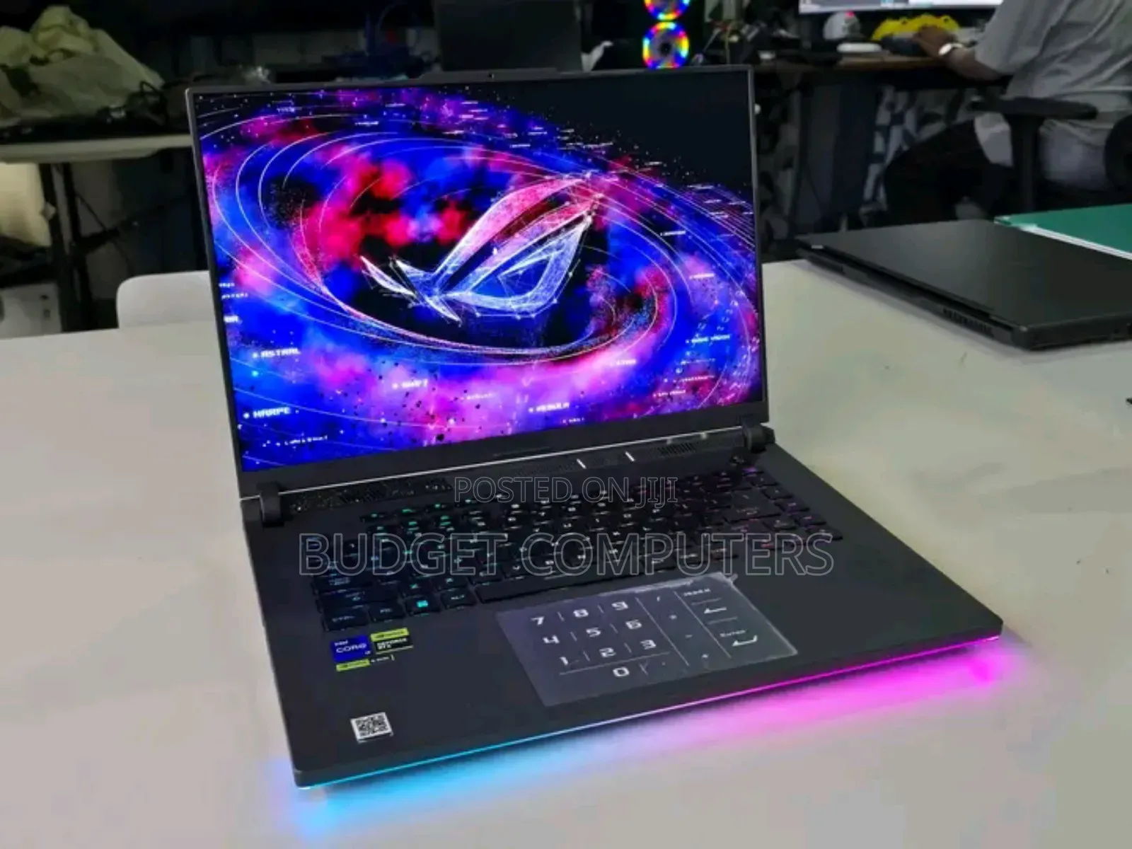 New Laptop Asus ROG Strix G17 32GB Intel Core i9 SSD 1T