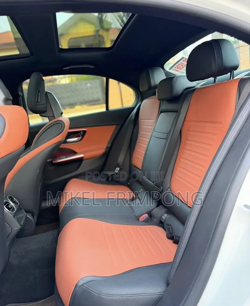 Mercedes-Benz C300 2023 White