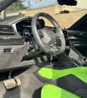 Lamborghini Urus Pearl Capsule 2021 Green
