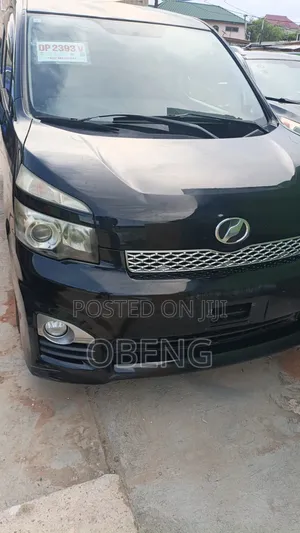 Toyota Voxy 2011 Black