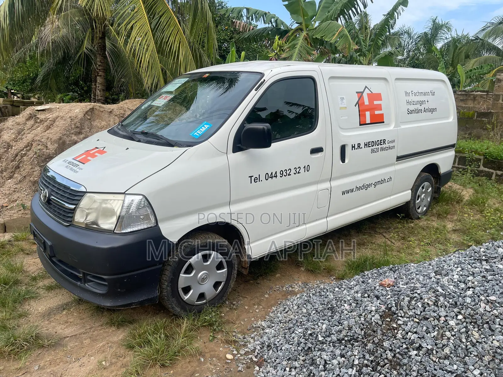 Toyota HiAce 2010 White