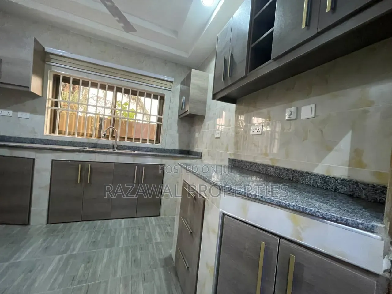 2bdrm Apartment in Lartebiokorshie for rent