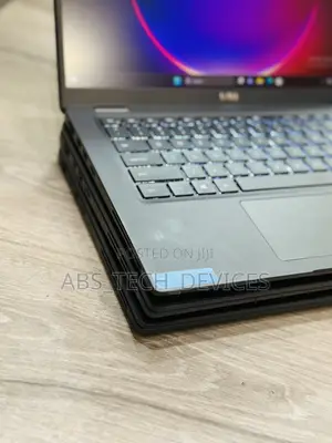 Laptop Dell Latitude 7310 16GB Intel Core i7 SSD 256GB