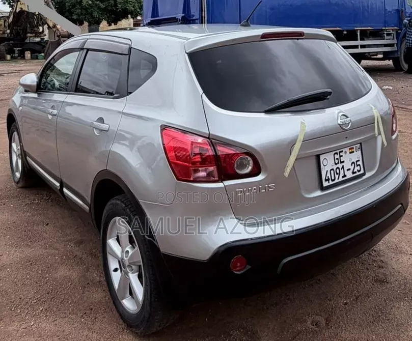 Nissan Dualis 2013 Silver