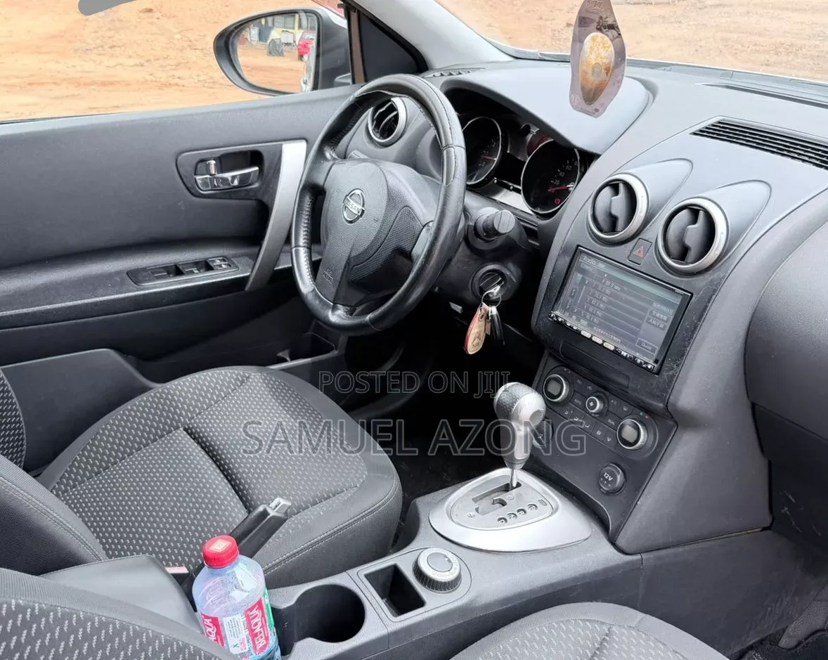 Nissan Dualis 2013 Silver
