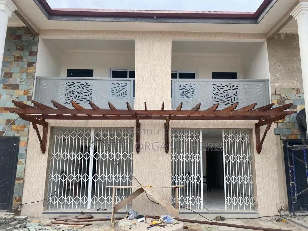 High-Quality General Woodwork Construction ( Professionals)