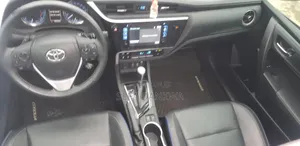 Toyota Corolla 2018 Black